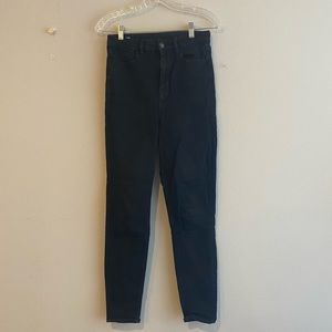 Black High Wasted Skinny Jeans